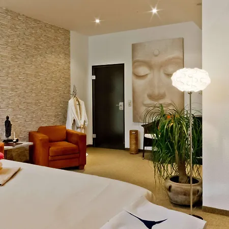 Hotell Arthotel Ana Gold 3*